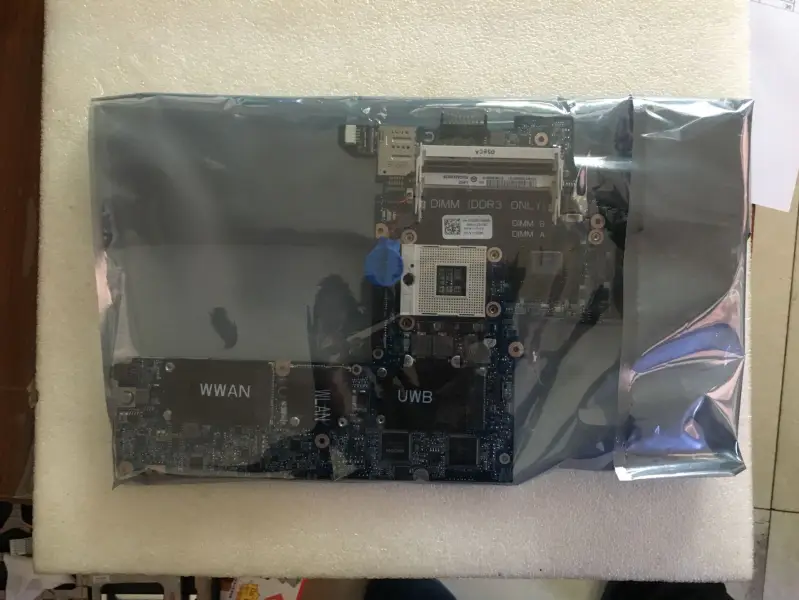 Dell Studio XPS 1340 0Y526R CN-0Y526R Y526R emolevy DDR3 GT210M