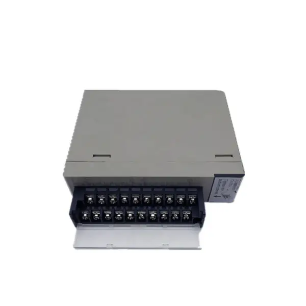 Automaatio-osa PLC CS1W-OC211 Omronin lähtömoduuli 120-240V