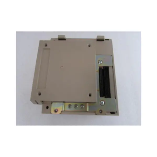 Omron-moduuli omron oc 211 -lähtömoduuli C500-PS221-E C500PS221E C500PS221E