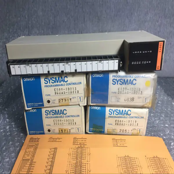 Omron-moduuli omron oc 211 -lähtömoduuli C500-PS221-E C500PS221E C500PS221E