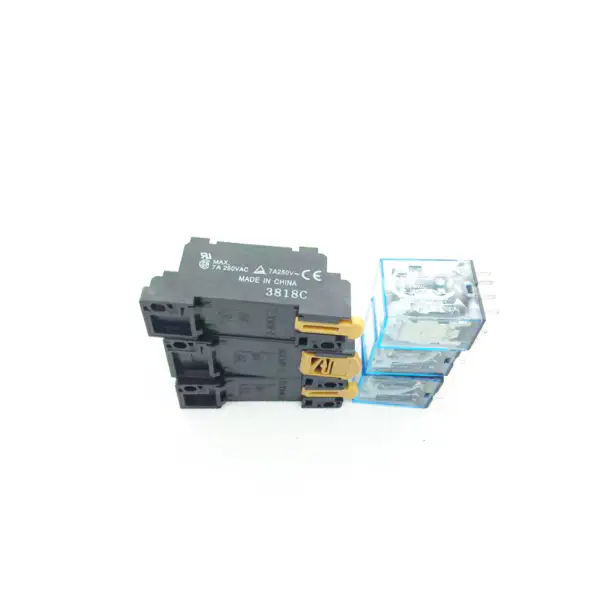 Omron-moduuli omron oc 211 -lähtömoduuli C500-PS221-E C500PS221E C500PS221E