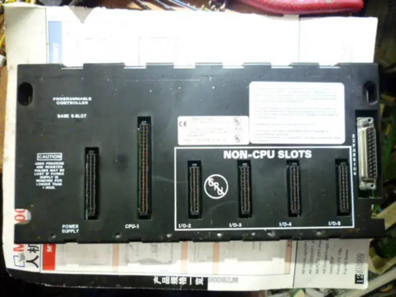 GE Fanuc PLC 90-30 -sarja IC693CHS397J (GE Fanuc PLC 90-30)
