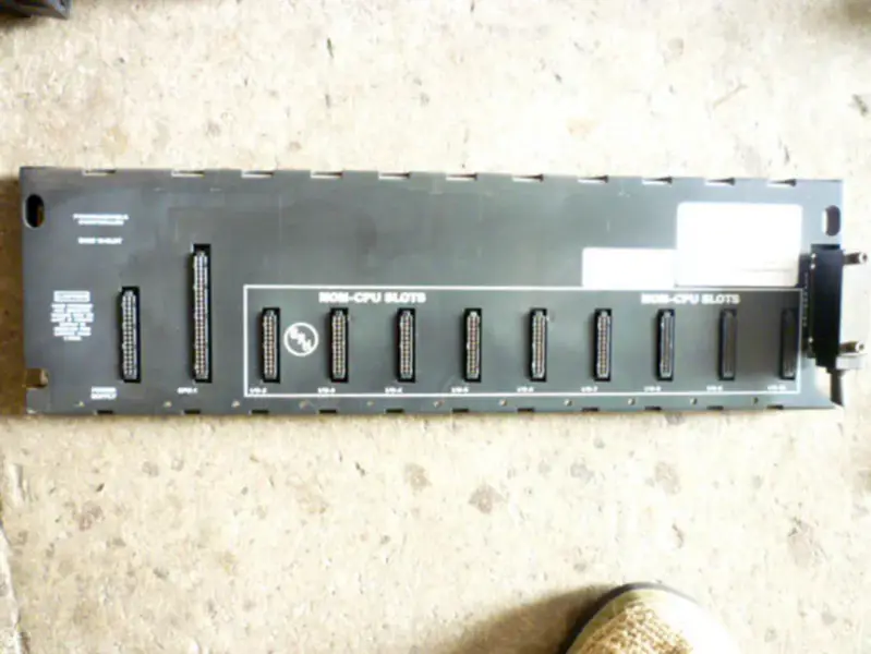 GE Fanuc PLC 90-30 -sarja IC693CHS391K (GE Fanuc PLC 90-30)