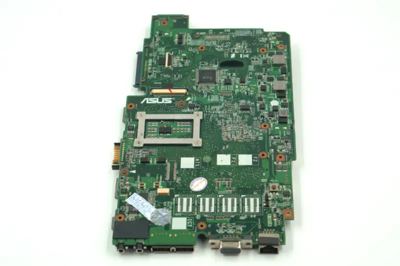 Asus K70IO -emolevy