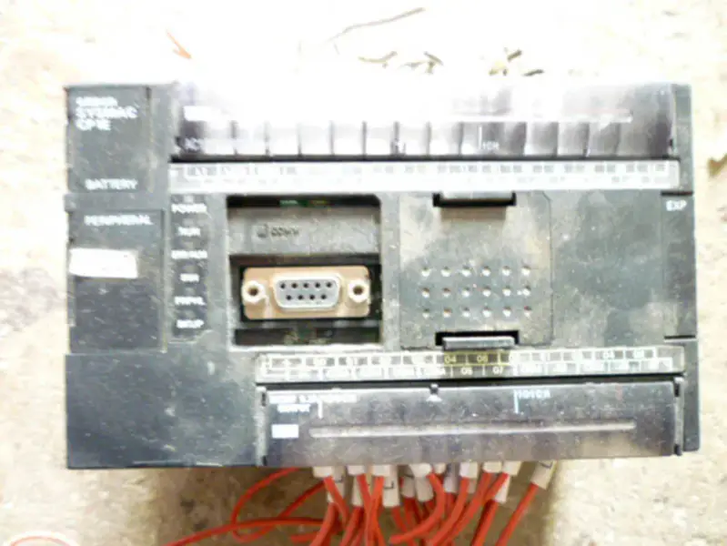 OMRON PLC CP1E-N40DR-A KESKUSYKSIKKÖ