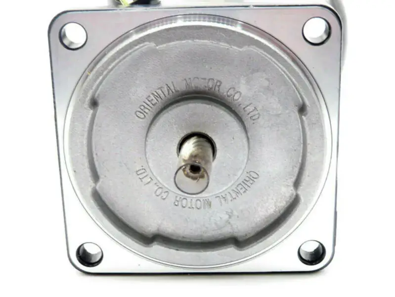 ITÄMAINEN MOOTTORI 3RK15GN-C