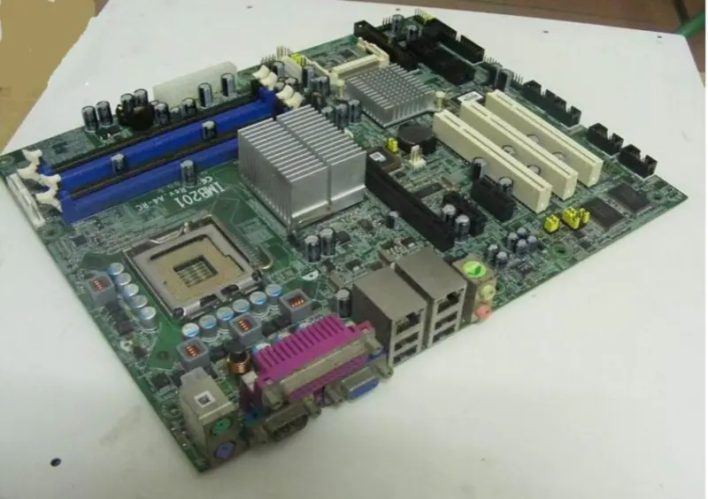AXIOMTEK IMB201 REV A4-RC / IMB201 REV A3-RC -teollisuusemolevy
