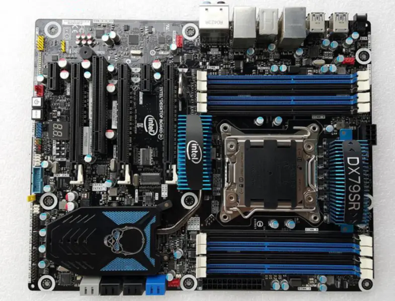 Intel DX79SR -emolevy LGA2011 DDR3