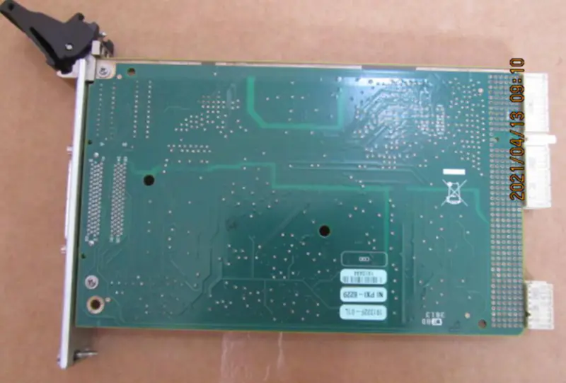 NI PXI-6229 DAQ-kortti