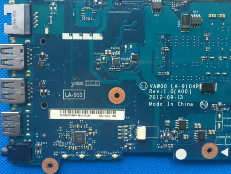 Dell 3521 -emolevy