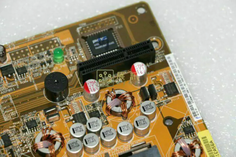 Asus T3-P5945GCX -emolevy