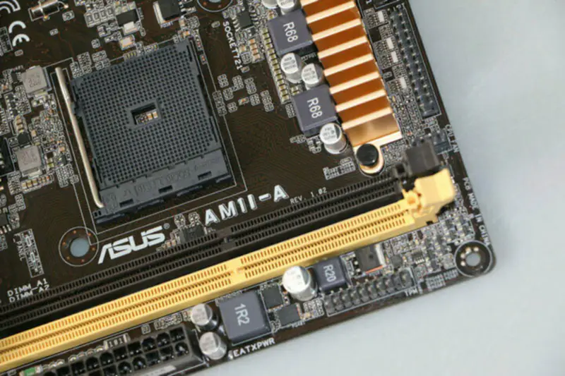 Asus AM1I-A -emolevy