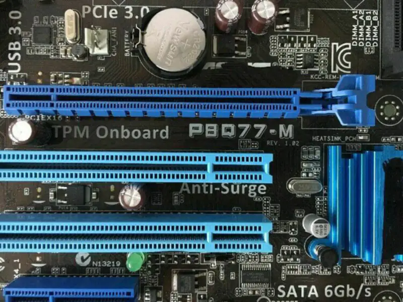 Asus P8Q77-M -emolevy