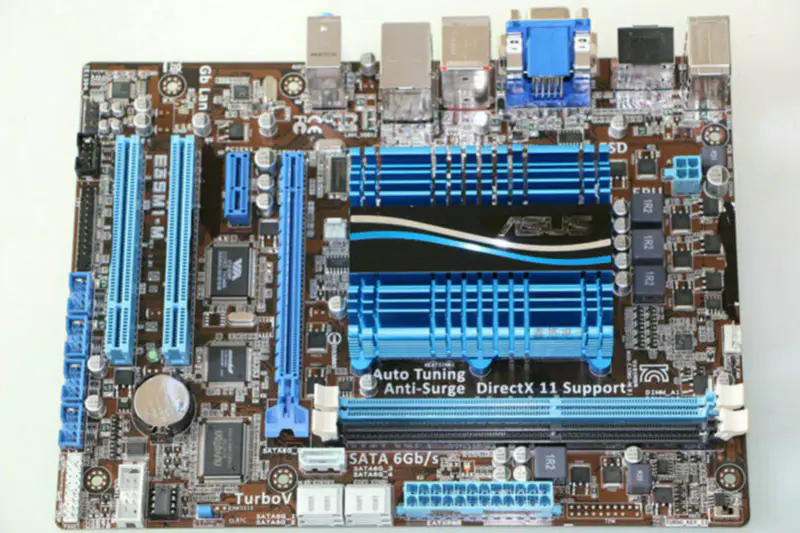 Asus E35M1-M -emolevy