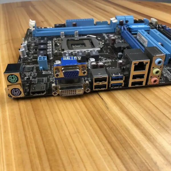 Asus P8B75-MLE -emolevy