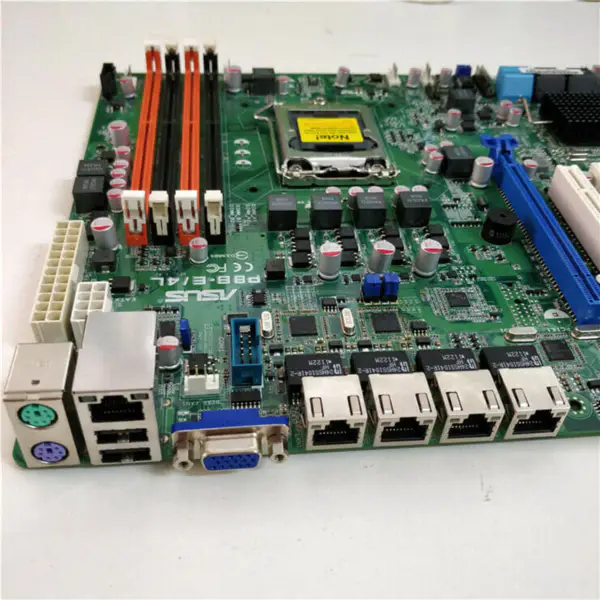Asus P8B-E/4L -emolevy