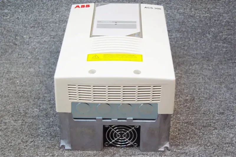 ABB ACS 300,ACS301-2P7-3 taajuusmuuttaja UUSI EI LAATIKOSSA ACS301-2P7-3