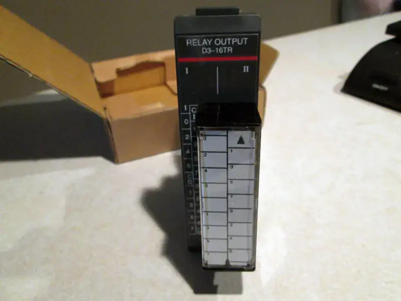 KOYO D3-16TR -moduuli
