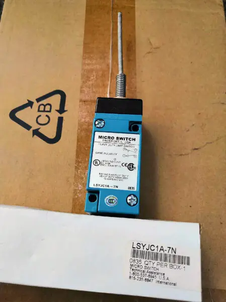 HONEYWELL LSYJC1A-7N PLC-moduuli