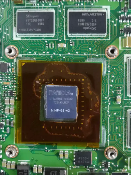 Asus 60NB0230-MB7100 Q550LF ATX-emolevy
