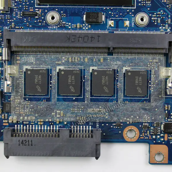 Asus 60NB04R0-MB9000 ATX-emolevy