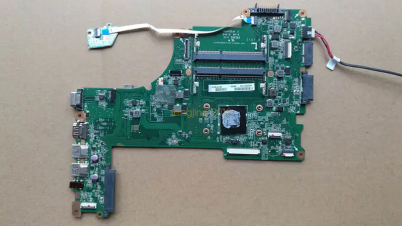Toshiba A000301100 -emolevy