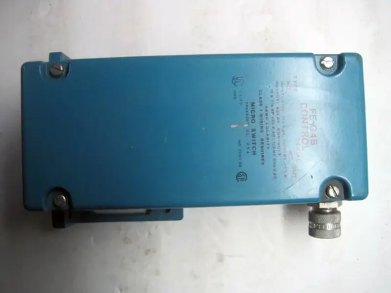 MIKROKYTKIN FE-G4B