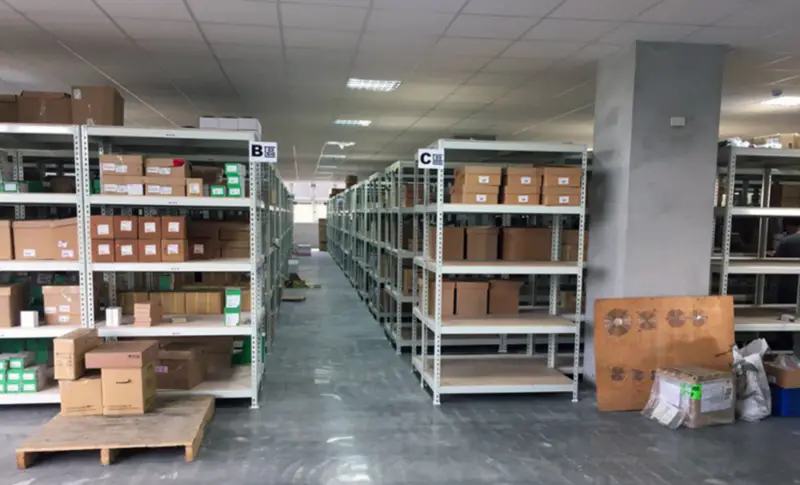 TeSys Telemecanique Schneider LC1K1201M7 3P 3NO 12A COIL 220VAC Moottorin ohjaus Resistiivinen kuorma Kytkin Kontaattori