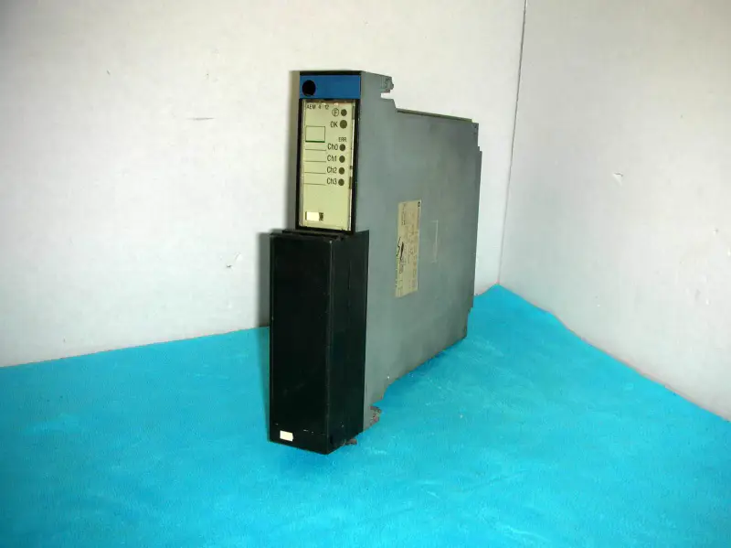 Schneider TSXAEM412 TSX AEM 412 + TSXBLK4 TSXBLK4