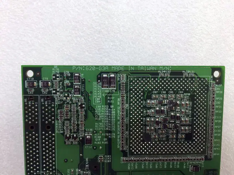 AXIOMTEK Teollisuusemolevy P/N:620-G3A P-II SBC Ver:G3 CPU-muistilla ja tuulettimella varustettu emolevy P/N:620-G3A P-II SBC Ver:G3