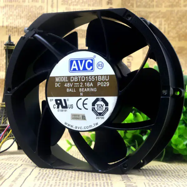 AVC DBTD1551B8U 48V 2.16A 4-johtiminen pwm-tuuletin