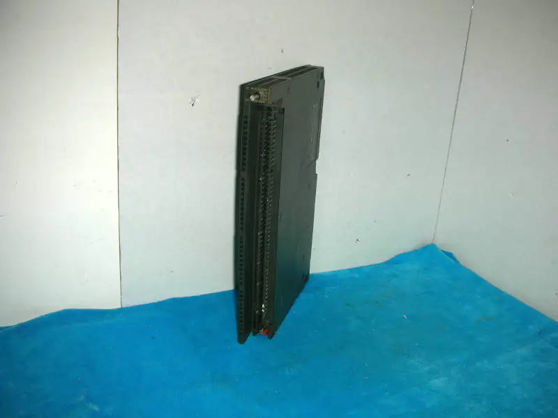 Siemens 6ES7 422-1HH00-0AA0 6ES7422-1HH00-0AA0 6ES7422-1HH00-0AA0