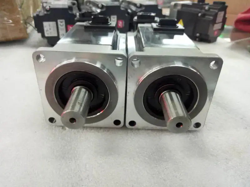 Mitsubishi 400w HF-KN43J-S100 /HG-KN43J-S100 /HG-KN43J-S100