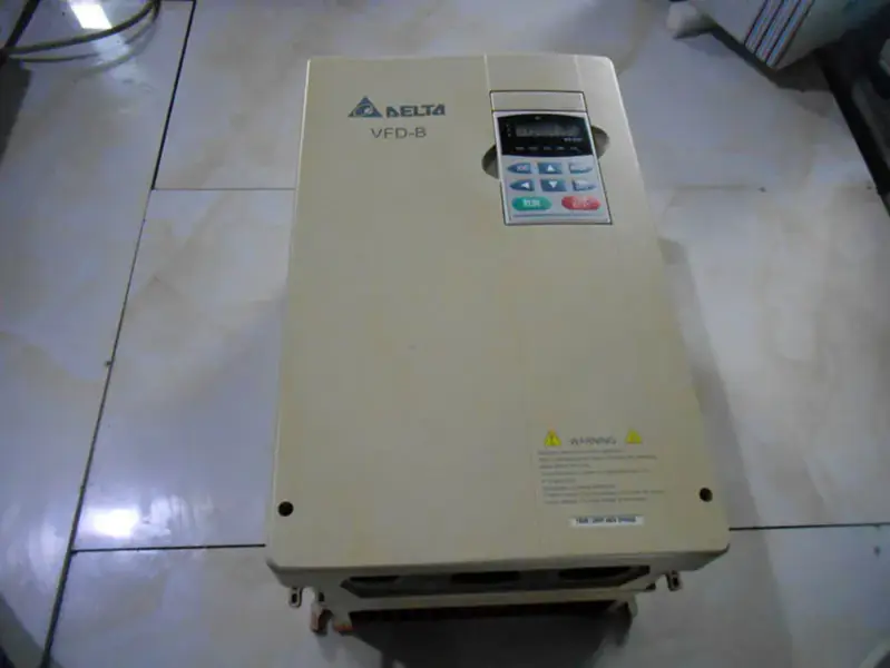 Delta VFD150B43A AC-moottori