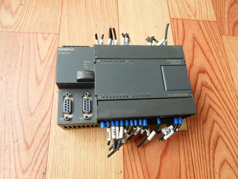 Siemens PLC 6ES7 214-2BD23-0XB8 Siemens PLC 6ES7 214-2BD23-0XB8