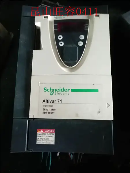 Schneider ATV71-sarja ATV71HU30N4Z 3KW 380V 8
