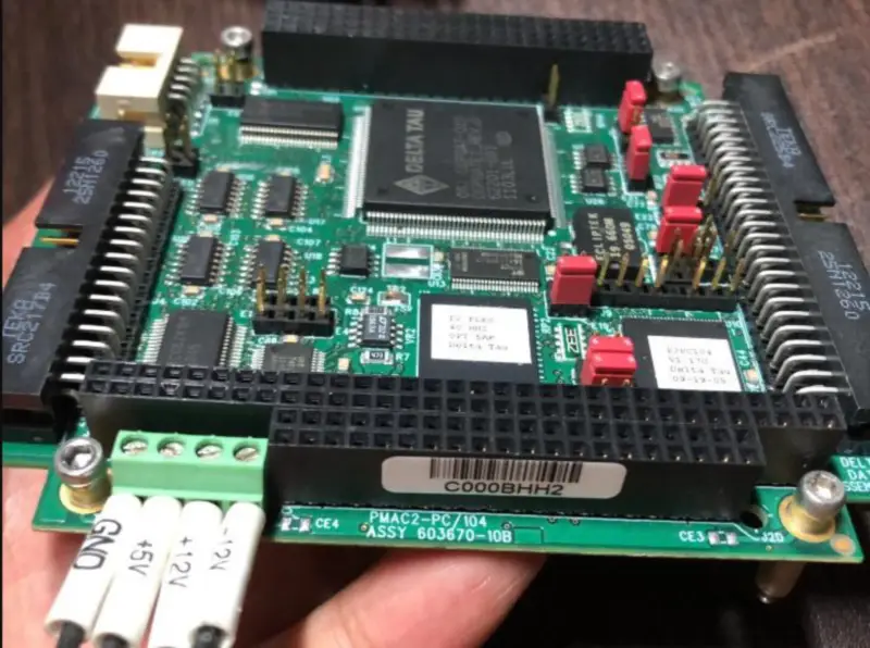 Delta Tau PMAC2-PC/104 ASSY 603672-10B liikkeenohjauskortti