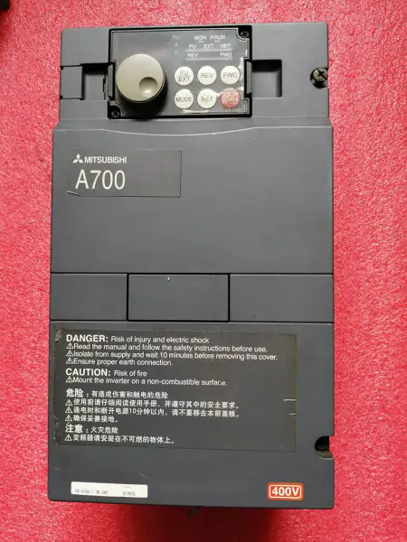 Mitsubishi A740-sarja FR-A740-1.5K-CHT 1.5KW 380V