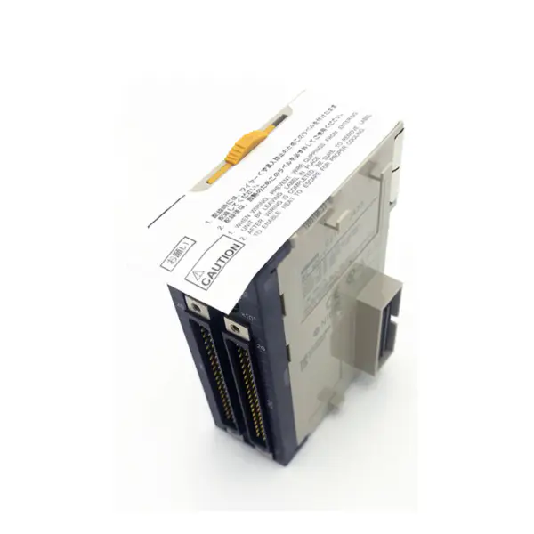 Omron CJ1W-sarjan NC-yksikön liikkeenohjausmoduuli CJ1W-NC433-paketti Industrial Ect PLC 24VDC JP