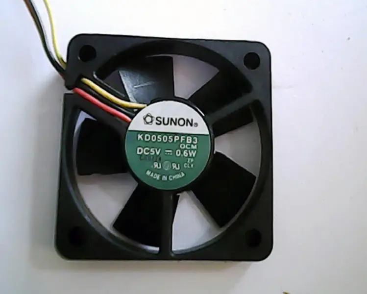 Taiwan SUNON 5010 5V 0.6W 3-johtiminen kuulalaakeroitu tuuletin KD0505PFB3