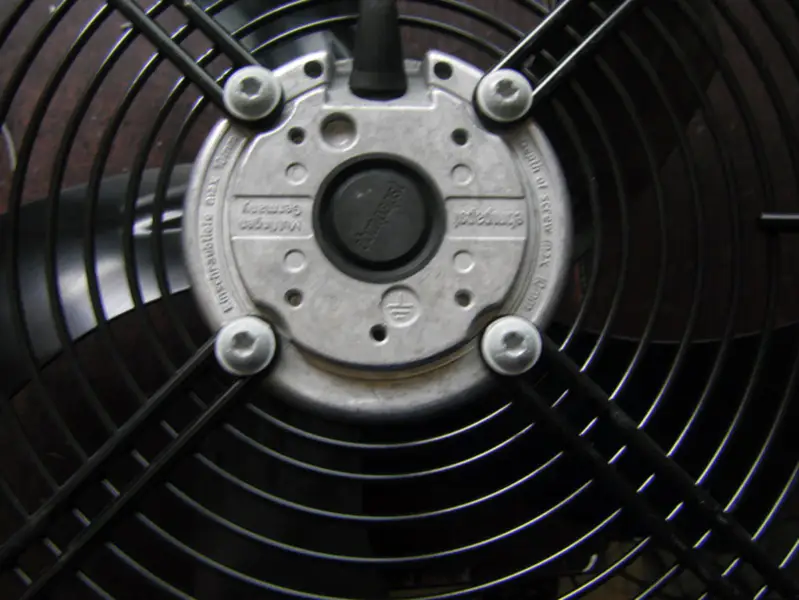 EMC RF2C-140/059 K313 SF-2056 Tuuletin