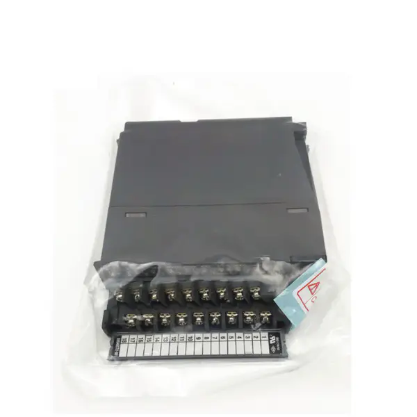 PLC Mitsubishi Melsec-Q digitaalinen analoginen lähtömoduuli Q68DAVN