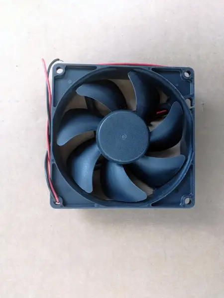 Alkuperäinen SUNON ME92251V1-000C-A99 92*92*25mm 12V 2.0W alustan jäähdytystuuletin