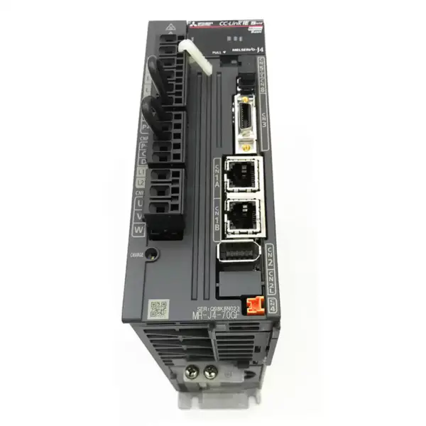 Mitsubishi MR-J4 MR-J4-70GF Servo-ohjain