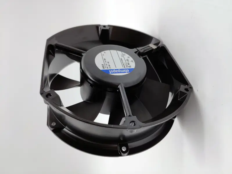 koko 150 x 172 x 51mm 24 V DC ilmavirta 480m3 / h 4000rpm 6424H ebmpapst jäähdytystuuletin