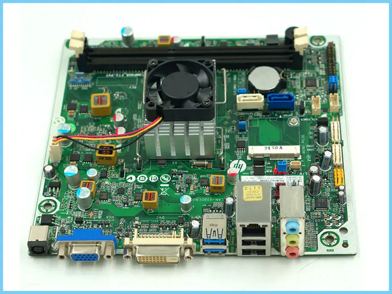 HP A6 E5200 4 ydintä 721891-001 Emolevy 721891-001