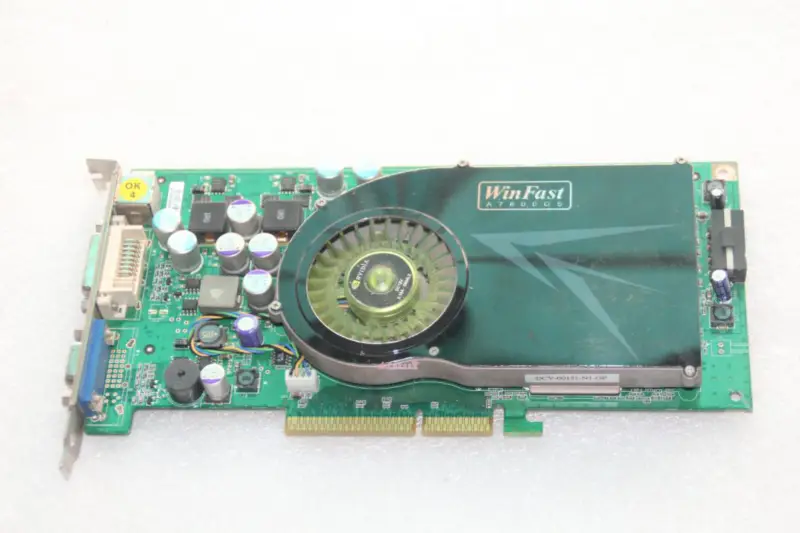 AGP7800GS AGP8X-näytönohjain