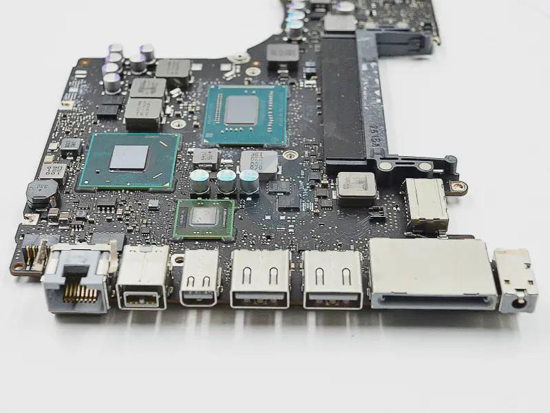 Macbook Pro A1278 820-3115-B MD101 MD102 emolevy i5-3210M prosessorilla (vuosi 2012)