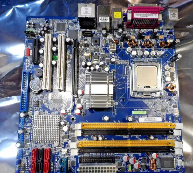 INTEL CORE 2 DUO 08GSAQ96500202 emolevy