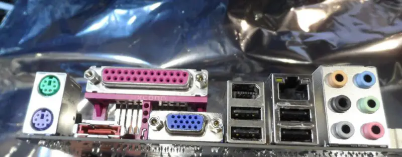 INTEL CORE 2 DUO 08GSAQ96500202 emolevy